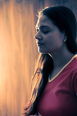 포토 JPG 해외이미지 여유 스포츠 요가 성공 휴식 건강 한명 사람 앉기 빨간색 평화 활발 기도 정상 날씬함 연습 명상 얇은 해외포토 1 웰빙 감정 컬러 컨셉 모션 몸매 파일형식 이미지허브