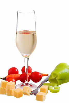 포토 JPG 해외이미지 전통 접시 문화 음료 음식 조각 백그라운드 포크 토마토 채소 와인잔 유리 탁자 치즈 파프리카 요리 사람없음 초록색 빛 와인 식사 저녁식사 당근 흰색 신선 고명 아몬드 무침 프랑스어 곰팡이 맛있는 해외포토 문자 식기 컬러 가구 술잔 재질 유제품 뿌리채소 주류 견과류 파일형식 이미지허브