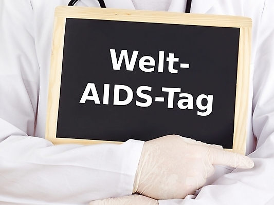 포토 JPG 해외이미지 1 전통 교육 리본 캠페인 컨셉 독일 사람없음 빨간색 단어 글로벌 흰색 조직 오스트리아 질병 12월 심볼 사인 예방 감염 고립 에이즈 연대 지원 테마 헬프 해외포토 문자 유럽 컬러 의학 도움 날짜 파일형식 이미지허브