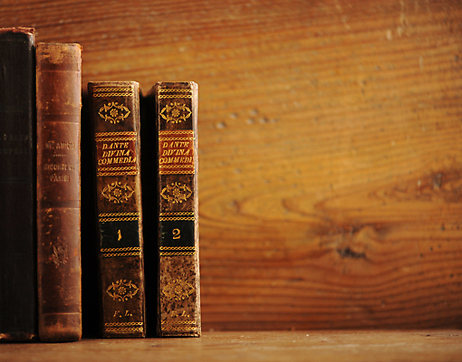 포토 JPG 해외이미지 교육 종이 문화 백그라운드 컨셉 탁자 프레임 미술 사람없음 목재 책 독서 갈색 어둠 수확 골동품 덮개 기도 얼룩 역사 닫기 도서관 질감 복고 문학 페이지 그런지 옛날 해외포토 나무 컬러 가구 농업 재료 모션 문화예술 뚜껑 파일형식 이미지허브