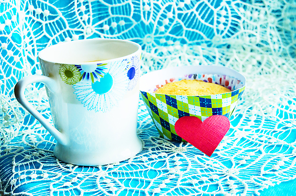 포토 JPG 해외이미지 음료 음식 컨셉 텍스트 탁자 아침 휴가 새로움 쟁반 따뜻함 발렌타인데이 사랑 사람없음 장식 컵 빨간색 파란색 우주 케이크 머그컵 흰색 하트 인사 신선 뜨거움 조직 달콤 맛 아침식사 컵케이크 천 연도 크림 눈물 질감 블러 터키석 맛있는 해외포토 레이스천 주간 모양 식기 감정 컬러 가구 데이이벤트 디저트 식사 직물 예절 보석 파일형식 이미지허브