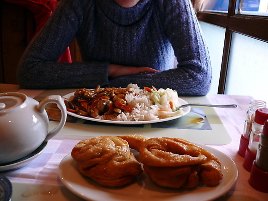 포토 JPG 해외이미지 접시 음식 빵 밥 동양인 사람없음 초록색 갈색 식당 식사 저녁식사 치킨 중국 튀김 흰색 뜨거움 맛 먹기 점심식사 맛있는 해외포토 식기 아시아 컬러 컨셉 모션 인종 상점 닭고기요리 파일형식 이미지허브