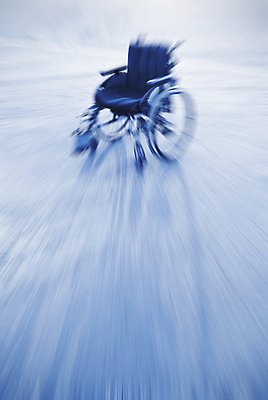 포토 JPG 해외이미지 이동 의자 교통시설 모바일 건강 사람없음 파란색 빛 약 맑음 고통 장비 긴급 도움 바퀴 복도 질병 소프트포커스 장애인 사건 기적 오브젝트 휠체어 장애 돌봄 무료 블러 정형외과 지원 치유 헬프 접근 해외포토 감정 컬러 가구 교통 컨셉 의학 모션 날씨 촬영기법 병원 시설 파일형식 이미지허브