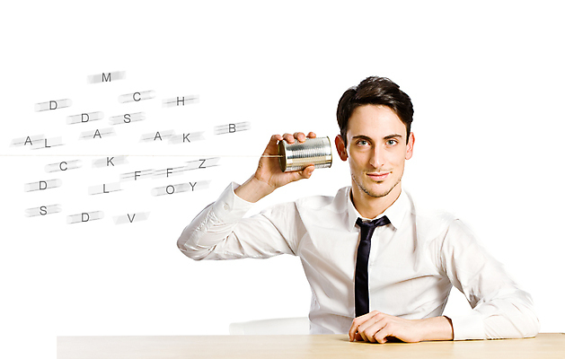 포토 JPG 해외이미지 직업 알파벳 밧줄 컨셉 비즈니스 통신 탁자 한명 스마트폰 사무실 자료 업무 캔 편지 통조림 고립 해외포토 1 영어 줄 가구 사람 핸드폰 스마트기기 작업 파일형식 이미지허브