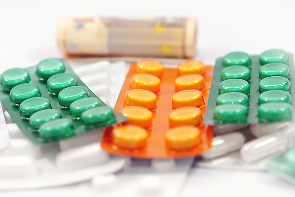 포토 JPG 해외이미지 과학 백그라운드 컨셉 지폐 돈 건강 사람없음 치료 컬러풀 알약 약 고통 유로 흰색 질병 약국 오브젝트 중독 조제 돌봄 마약 진통제 헬프 항생제 많음 비용 해외포토 감정 컬러 의학 모션 경제 도움 재산 만들기 파일형식 이미지허브