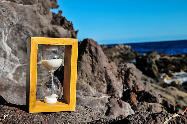 포토 JPG 해외이미지 모래 시계 유리 사람없음 시간 손목시계 모래시계 타이머 특별함 해외포토 컨셉 장신구 재질 파일형식 이미지허브
