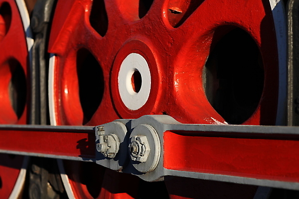 포토 JPG 해외이미지 산업 여행 부분 교통시설 모션 아이디어 사람없음 빨간색 금속 검은색 힘 기계 봄 운전 기차 과학기술 화물 바퀴 원형 역 수증기 철 묘사 무거움 엔진 기어 단상 혁명 실린더 압력 옛날 철강 방식 자극 해외포토 도형 계절 육상교통 컬러 교통 컨셉 재질 대중교통 기술 운송업 무게 시설 파일형식 이미지허브