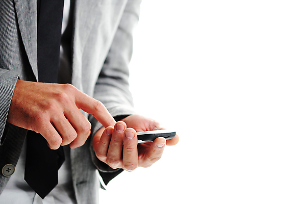 포토 JPG 해외이미지 손 남자 인터넷 비즈니스 통신 무선통신 한명 사람 사람없음 스마트폰 핸드폰 컴퓨터 자료 장비 터치 잡기 작업 비즈니스맨 메시지 연결 전화기 블루투스 해외포토 1 모션 신체부위 전자제품 스마트기기 직장인 파일형식 이미지허브