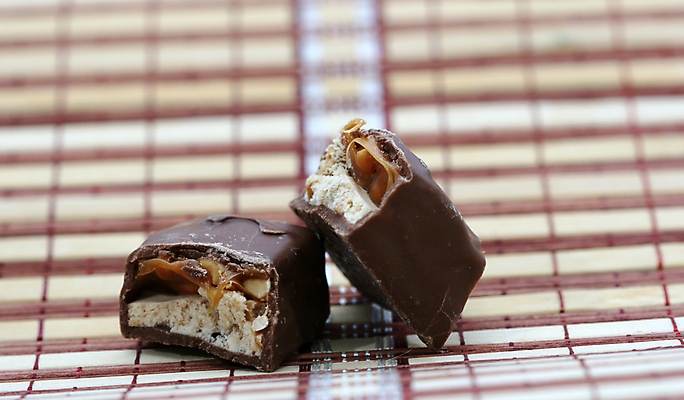 포토 JPG 해외이미지 음식 조각 요리 사람없음 초콜릿 우유 굽기 패키지 고립 해외포토 디저트 유제품 구이 파일형식 이미지허브