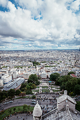 포토 JPG 주간 구름 해외풍경 유럽풍경 하늘 유럽건축 여러명 야외 건물 관광지 프랑스 군중 파리_프랑스 몽마르트르 전경 국내포토 자연요소 해외 건축물 유럽 여행 다수 서양건축 사람 풍경 파일형식 탑뷰