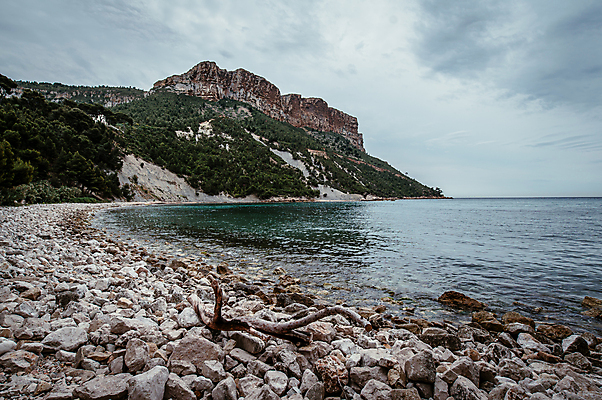 포토 JPG 주간 해외풍경 유럽풍경 하늘 해변 사람없음 야외 절벽 프랑스 돌_바위 휴양지 마르세유 까시스 국내포토 자연요소 해외 유럽 바다 풍경 장소 파일형식
