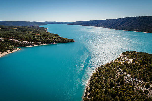 포토 JPG 주간 해외풍경 호수 유럽풍경 하늘 사람없음 야외 강 골짜기 맑음 프랑스 휴양지 항공촬영 전경 남프랑스 국내포토 자연요소 해외 유럽 뷰포인트 자연 날씨 풍경 장소 파일형식 탑뷰
