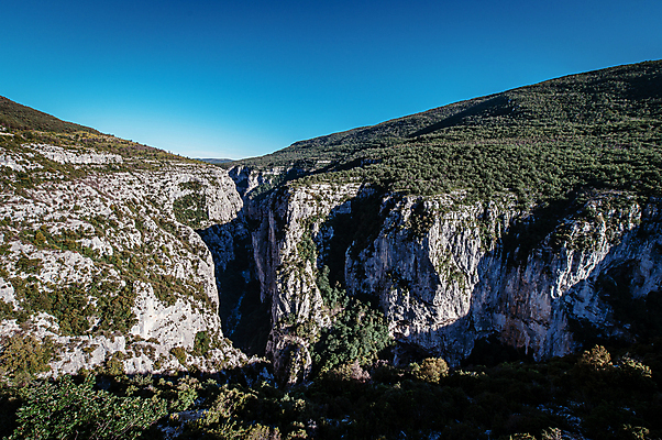 포토 JPG 주간 해외풍경 유럽풍경 하늘 산 사람없음 야외 골짜기 계곡 맑음 프랑스 휴양지 국내포토 자연요소 해외 유럽 자연 날씨 풍경 장소 파일형식