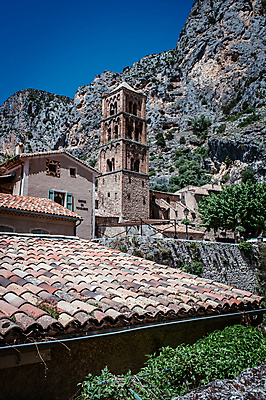 포토 JPG 주간 해외풍경 유럽풍경 유럽건축 지붕 산 사람없음 야외 건물 마을 탑 절벽 세계문화유산 프랑스 중세 남프랑스 국내포토 자연요소 해외 건축물 유럽 서양건축 풍경 문화재 역사 파일형식