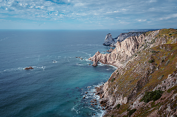 포토 JPG 주간 구름 해외풍경 유럽풍경 자연 하늘 사람없음 야외 포르투갈 대서양 신트라 해안절벽 국내포토 자연요소 해외 유럽 바다 풍경 절벽 생태계 파일형식