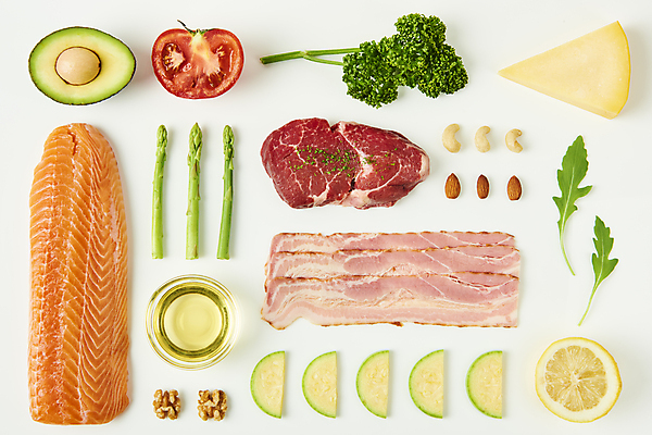 포토 JPG 스튜디오촬영 다이어트 토마토 식재료 치즈 실내 파슬리 생고기 사람없음 하이앵글 건강관리 신선 올리브오일 배열 레몬 흰배경 유기농 아스파라거스 호두 연어 베이컨 아몬드 애호박 아보카도 건강식 웰빙음식 루꼴라 저칼로리 저칼로리식단 캐슈넛 저탄수화물 키토제닉다이어트 가지런함 국내포토 웰빙 음식 뷰포인트 백그라운드 컨셉 채소 과일 호박 유제품 건강 식이요법 관리 육류 돼지고기 어류 내부 견과류 흰색 기름_음식 식단 탄수화물 파일형식