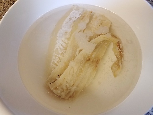 포토 JPG 해외이미지 음식 어류 사람없음 물 저녁식사 젖음 흰색 사발 컨테이너 해산물 피부 준비 점심식사 절임 짠맛 해외포토 자연요소 산업 컬러 신체부위 식사 수중동물 사기그릇 맛 파일형식 이미지허브