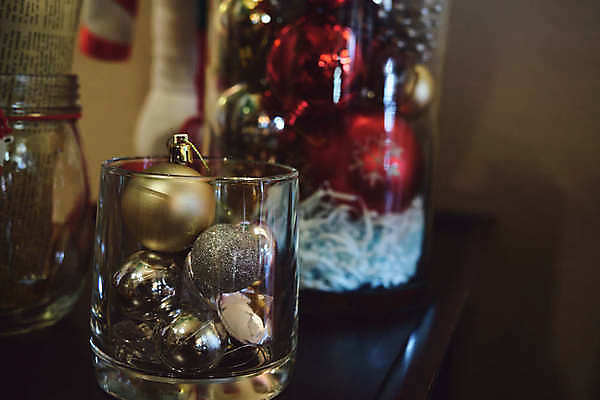 포토 JPG 해외이미지 전통 계절 기념일 별 백그라운드 크리스마스 겨울 공 유리 추상 휴가 새로움 기념 선물 사랑 사람없음 목재 장식 가로 빨간색 초록색 파란색 빛 상자 파티 축제 장식볼 흰색 축하 쌍 황금 연도 기회 보케 전나무 블러 해외포토 자연요소 나무 감정 컬러 컨셉 무늬 재료 재질 이벤트 파일형식 이미지허브