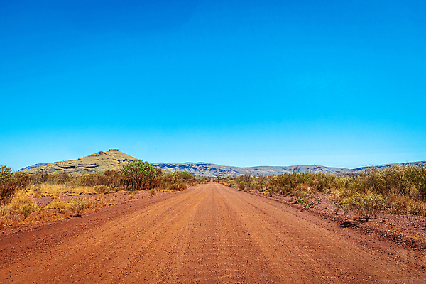 포토 JPG 해외이미지 나무 공원 도로 모래 여행 오렌지 자연 벽지 휴가 산 거리 사람없음 빨간색 관광지 맑음 캠핑 사막 오세아니아 호주 먼지 비포장도로 오지 전국 흙길 선두 해외포토 식물 공공시설 나라 길 컬러 과일 교통시설 레저 날씨 흙 생태계 파일형식 이미지허브