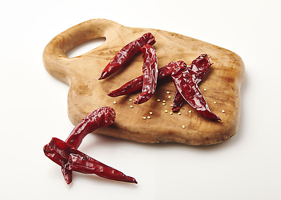 포토 JPG 식재료 재료 누끼 사람없음 여러개 흰배경 나무도마 말린고추 양념재료 국내포토 다수 백그라운드 고추 도마 목재 흰색 파일형식