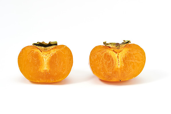 포토 JPG 스튜디오촬영 자연 단면 실내 누끼 사람없음 농작물 두개 가을 신선 달콤 오브젝트 흰배경 유기농 비타민 홍시 슈퍼푸드 국내포토 웰빙 계절 백그라운드 2 농업 감 내부 흰색 맛 생태계 건강식품 영양소 파일형식