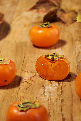 포토 JPG 스튜디오촬영 잎 자연 단면 실내 누끼 사람없음 아웃포커스 농작물 여러개 가을 신선 달콤 오브젝트 유기농 비타민 홍시 슈퍼푸드 나무배경 국내포토 식물 웰빙 계절 다수 백그라운드 농업 촬영기법 감 내부 맛 생태계 건강식품 영양소 파일형식