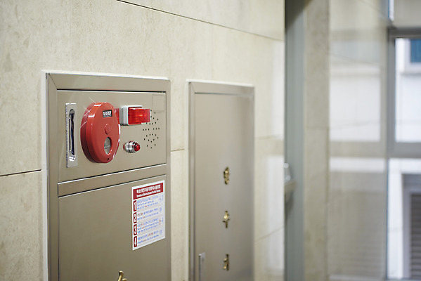 포토 JPG 실내 사람없음 긴급 복도 소화전 비상구 불조심 비상탈출 소방시설 소방비상벨 국내포토 안전 내부 안전장비 소방 시설 파일형식