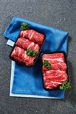 포토 JPG 스튜디오촬영 명절 회색배경 실내 파슬리 생고기 육류 누끼 사람없음 하이앵글 소고기 천 선물세트 등심 부채살 플랫레이 명절선물 국내포토 전통 기념일 뷰포인트 백그라운드 채소 식재료 선물 내부 회색 직물 플랫 파일형식