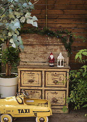 포토 JPG 주간 열매 크리스마스 겨울 크리스마스용품 휴식 나뭇잎 사람없음 야외 아웃포커스 산타클로스 램프 장난감자동차 오브젝트 설레임 탁상 국내포토 자연요소 식물 계절 기념일 감정 가구 컨셉 잎 조명 촬영기법 장난감 용품 파일형식