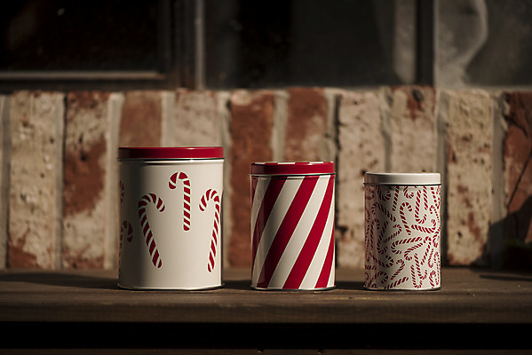 포토 자연요소 계절 기념일 감정 가구 컨셉 크리스마스 3 용품 파일형식 세개 탁자 캔 JPG 휴식 설레임 겨울 오브젝트 사람없음 크리스마스용품 주간 야외 국내포토