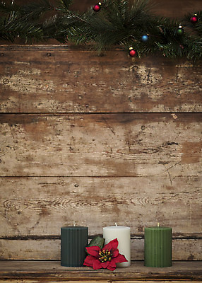 포토 JPG 주간 식물 꽃 크리스마스 겨울 초 크리스마스용품 휴식 사람없음 야외 장식볼 세개 오브젝트 설레임 포인세티아 탁상 국내포토 자연요소 계절 기념일 감정 가구 컨셉 3 장식 용품 파일형식