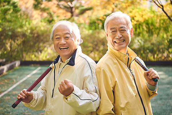 포토 JPG 주간 할아버지 노년 남자 스포츠 레저 건강 서기 미소 상반신 취미 야외 두명 앞모습 친구 실버라이프 운동 파이팅 경기장 우정 즐거움 70대 게이트볼 게이트볼장 노인남자만 게이트볼스틱 국내포토 자연요소 라이프스타일 감정 뷰포인트 스포츠시설 관계 모션 표정 사람 성인 구기 남자만 노인만 파일형식