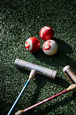 포토 JPG 주간 스포츠 공 레저 취미 사람없음 야외 하이앵글 여러개 경기장 장비 게이트볼 게이트볼장 플랫레이 게이트볼스틱 국내포토 자연요소 뷰포인트 다수 스포츠시설 구기 플랫 파일형식