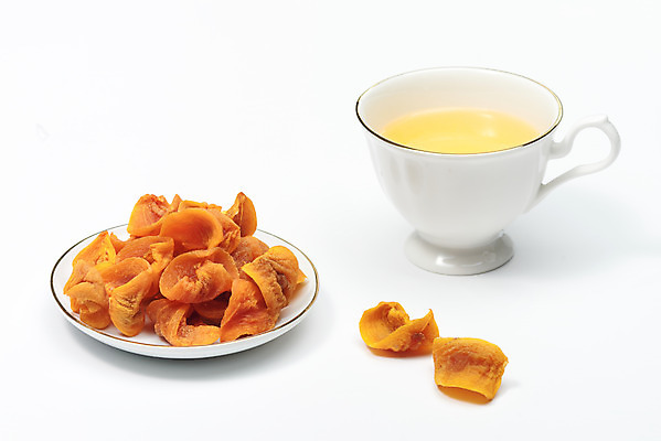 포토 JPG 스튜디오촬영 접시 과일 자연 티타임 실내 누끼 사람없음 농작물 여러개 신선 차 찻잔 오브젝트 흰배경 유기농 비타민 곶감 슈퍼푸드 감말랭이 국내포토 식기 웰빙 음료 다수 백그라운드 농업 휴식 잔 감 내부 흰색 생태계 건강식품 건과일 영양소 파일형식