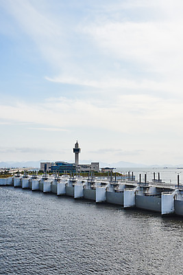 포토 JPG 주간 구름 바다 하늘 풍경 사람없음 야외 관광지 가을 댐 군산 부안 새만금방조제 국내포토 자연요소 계절 공공시설 여행 전라북도 방조제 파일형식