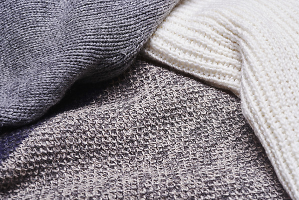 포토 JPG 스튜디오촬영 옷 겨울 재질 실내 따뜻함 사람없음 하이앵글 직물 세개 오브젝트 니트 질감 국내포토 계절 뷰포인트 상의 3 내부 파일형식