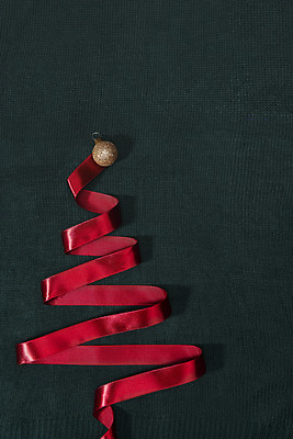 포토 JPG 스튜디오촬영 옷 리본 크리스마스 겨울 재질 실내 따뜻함 사람없음 빨간색 초록색 하이앵글 크리스마스트리 장식볼 직물 오브젝트 니트 질감 플랫레이 국내포토 계절 기념일 뷰포인트 컬러 상의 내부 장식 플랫 파일형식