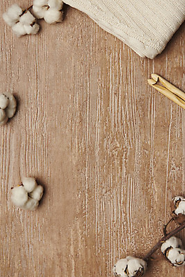 포토 JPG 스튜디오촬영 옷 겨울 재질 실내 따뜻함 사람없음 하이앵글 직물 오브젝트 니트 질감 목화꽃 코바늘 목화솜 플랫레이 나무배경 국내포토 계절 꽃 뷰포인트 백그라운드 상의 내부 뜨개질 플랫 솜 파일형식