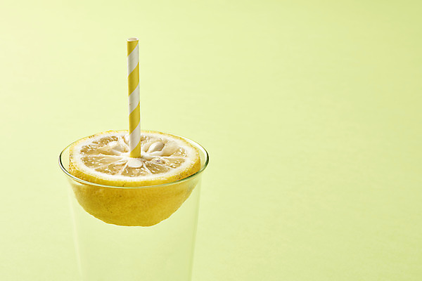 포토 JPG 스튜디오촬영 과일 자연 단면 잔 실내 빨대 누끼 사람없음 농작물 한개 신선 오브젝트 유기농 비타민 유자 슈퍼푸드 초록배경 국내포토 1 식기 웰빙 백그라운드 농업 내부 초록색 생태계 건강식품 영양소 파일형식