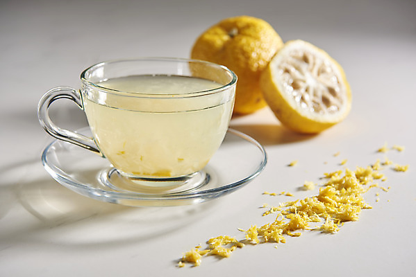 포토 JPG 스튜디오촬영 과일 자연 단면 티타임 실내 누끼 사람없음 농작물 두개 신선 찻잔 가루 오브젝트 흰배경 유기농 비타민 유자 유자차 슈퍼푸드 과일차 국내포토 웰빙 백그라운드 2 농업 휴식 잔 내부 차_음료 흰색 생태계 건강식품 영양소 파일형식