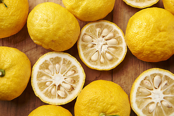 포토 JPG 스튜디오촬영 과일 자연 단면 실내 누끼 사람없음 농작물 하이앵글 여러개 신선 오브젝트 유기농 비타민 유자 플랫레이 슈퍼푸드 나무배경 국내포토 웰빙 뷰포인트 다수 백그라운드 농업 내부 플랫 생태계 건강식품 영양소 파일형식