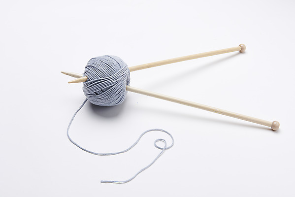 포토 JPG 스튜디오촬영 겨울 재료 재질 실내 따뜻함 사람없음 한개 털실 포근함 오브젝트 흰배경 질감 실뭉치 대바늘 부자재 국내포토 1 계절 백그라운드 내부 흰색 감각 실 파일형식