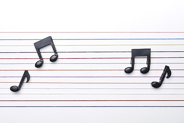 포토 JPG 스튜디오촬영 선 음악 겨울 패턴 음표 재료 재질 실내 따뜻함 집게 사람없음 하이앵글 컬러풀 여러개 털실 포근함 오브젝트 흰배경 질감 부자재 플랫레이 국내포토 기호 계절 뷰포인트 컬러 다수 백그라운드 무늬 문화예술 내부 흰색 감각 플랫 실 파일형식