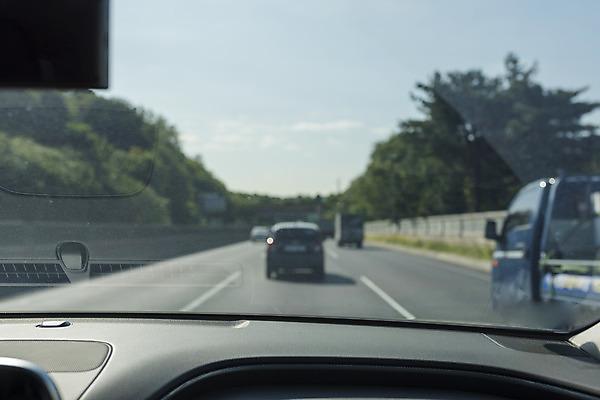 포토 JPG 주간 도로 자동차 풍경 사람없음 야외 드라이브 운전 안전운전 차안 국내포토 자연요소 길 육상교통 교통시설 모션 교통안전 파일형식