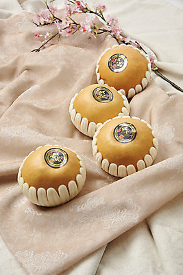 포토 JPG 스튜디오촬영 명절 과일 실내 사람없음 신선 배 천 오브젝트 선물세트 꽃가지 명절선물 국내포토 전통 기념일 꽃 선물 내부 나뭇가지 직물 파일형식