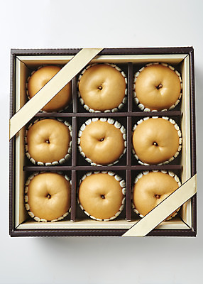 포토 JPG 스튜디오촬영 명절 리본 과일 실내 사람없음 하이앵글 신선 배 오브젝트 선물세트 플랫레이 명절선물 국내포토 전통 기념일 뷰포인트 선물 내부 플랫 파일형식