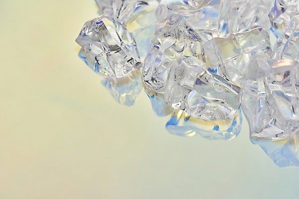 포토 JPG 스튜디오촬영 무료이미지 백그라운드 실내 사람없음 컬러풀 얼음 신비 오브젝트 질감 그라데이션 얼음조각 스펙트럼 홀로그램 몽환 국내포토 자연요소 컬러 컨셉 내부 파일형식