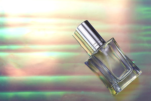 포토 JPG 스튜디오촬영 백그라운드 실내 사람없음 컬러풀 신비 향수 오브젝트 질감 그라데이션 공병 스펙트럼 홀로그램 몽환 국내포토 컬러 컨셉 내부 화장품 병_담는 파일형식