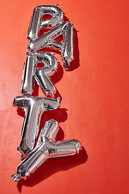 포토 JPG 스튜디오촬영 기념일 백그라운드 실내 사랑 이벤트 사람없음 파티 축하 파티용품 풍선 코랄 국내포토 감정 컬러 컨셉 내부 이벤트용품 파일형식