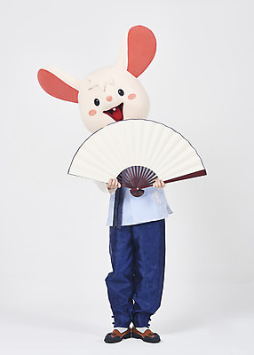 포토 JPG 스튜디오촬영 전신 한국전통 명절 남자 새해 실내 한명 서기 들기 누끼 성인 두명 앞모습 30대 귀여움 한국인 부채 쥐띠 쥐 한복 즐거움 흰배경 쥐캐릭터 동물탈 인형탈 흰쥐 성인남자한명만 2020년 경자년 국내포토 1 전통 기념일 감정 뷰포인트 동물캐릭터 백그라운드 컨셉 모션 한국 사람 동양인 내부 장년 흰색 십이지신 설치류 전통의상 연도 탈 남자한명만 성인남자만 파일형식